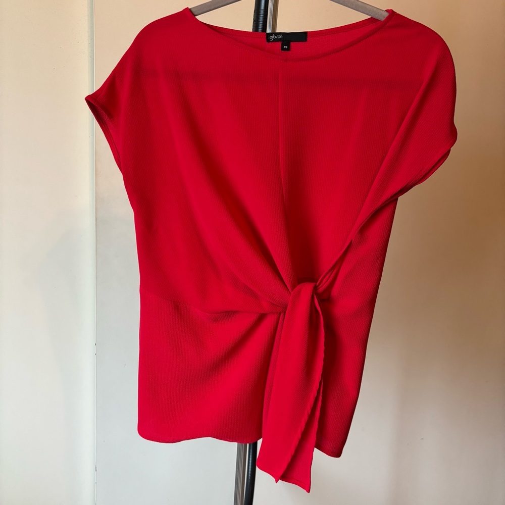 Gibson Red Short Sleeve Blouse with Front Tie
